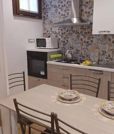 Apartment Rosa's House - Casa Vicina Al Mare Vico Equense
